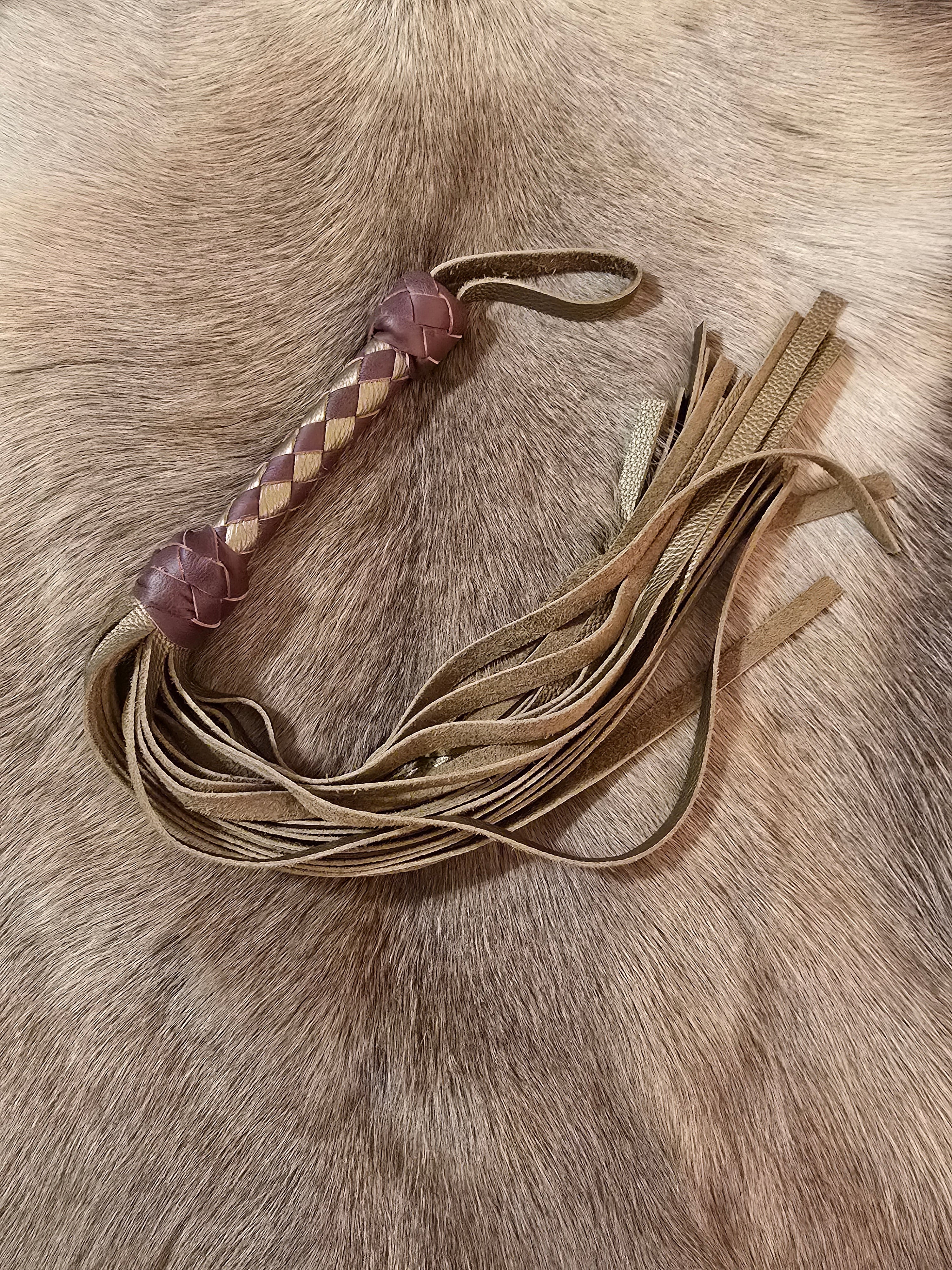 Gildedplay Flogger