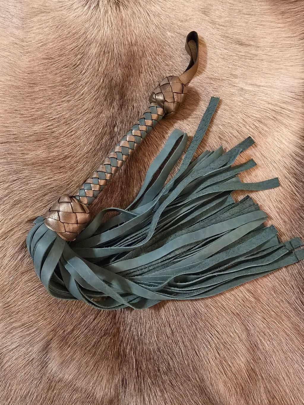 Gildedplay Flogger